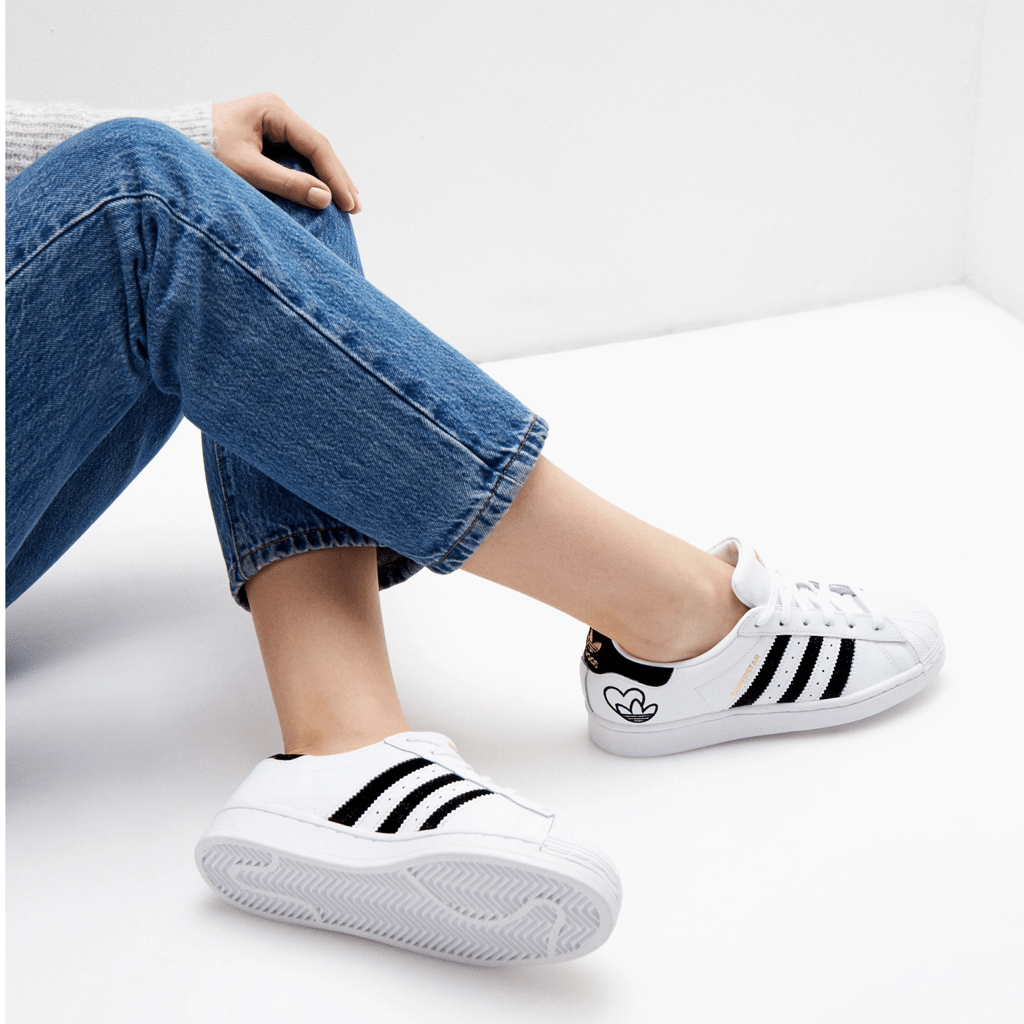 Giày Adidas Wmns Superstar 'Heart Logo White' FY4755 - Ảnh 3