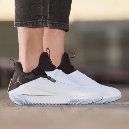 Alternative view of Giày Nike Air Jordan Jumpman Hustle 'White Black' AQ0394-100