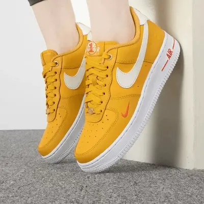 Alternative view of Giày Nike Air Force 1 '07 SE 'Yellow Ochre' DQ7582-700