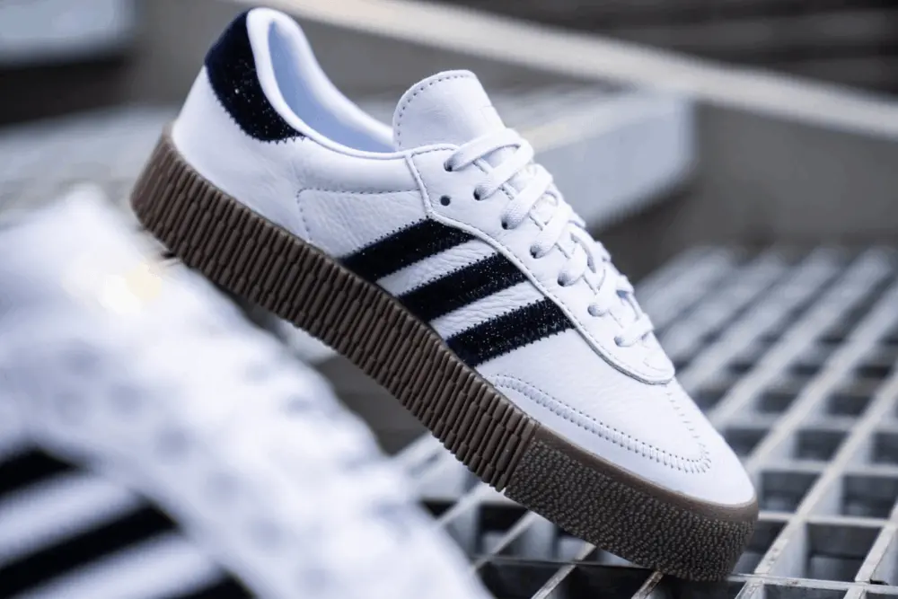Alternative view of Giày Adidas Wmns Sambarose 'Aero Blue/Gold Metallic' EE4686