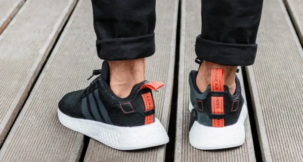 Alternative view of Giày Adidas NMD_R2 'Future Harvest' CG3384