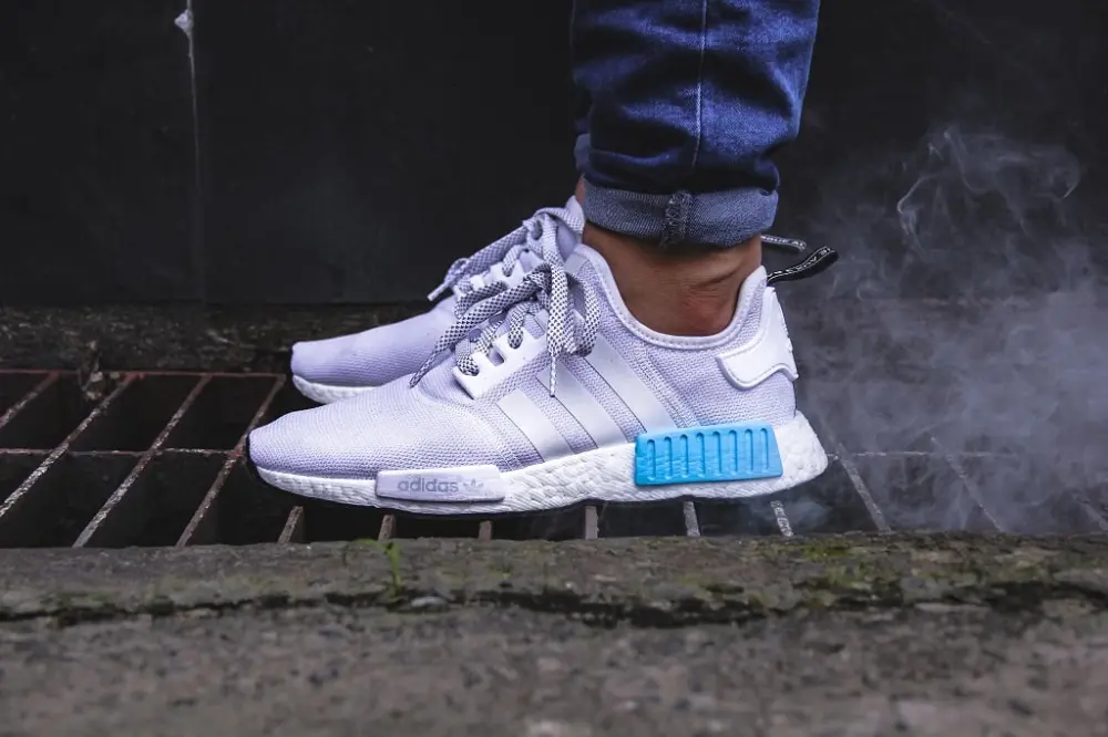Alternative view of Giày Adidas NMD R1 'Cyan Blue' S80207