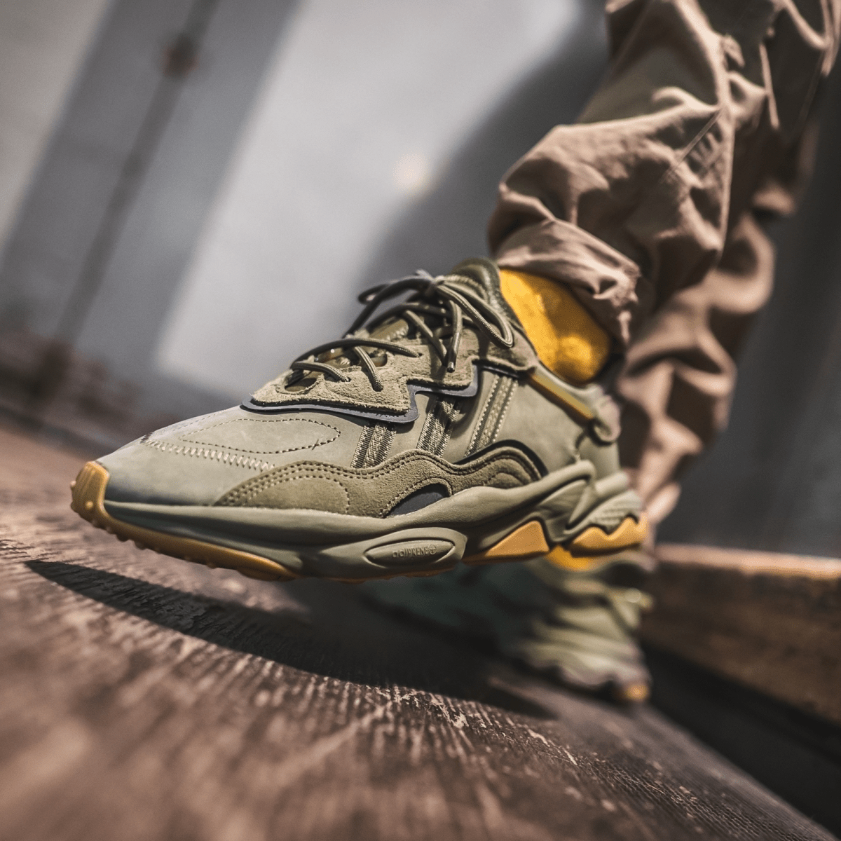 Giày Adidas Ozweego 'Trace Cargo' EE6461 - Ảnh 3