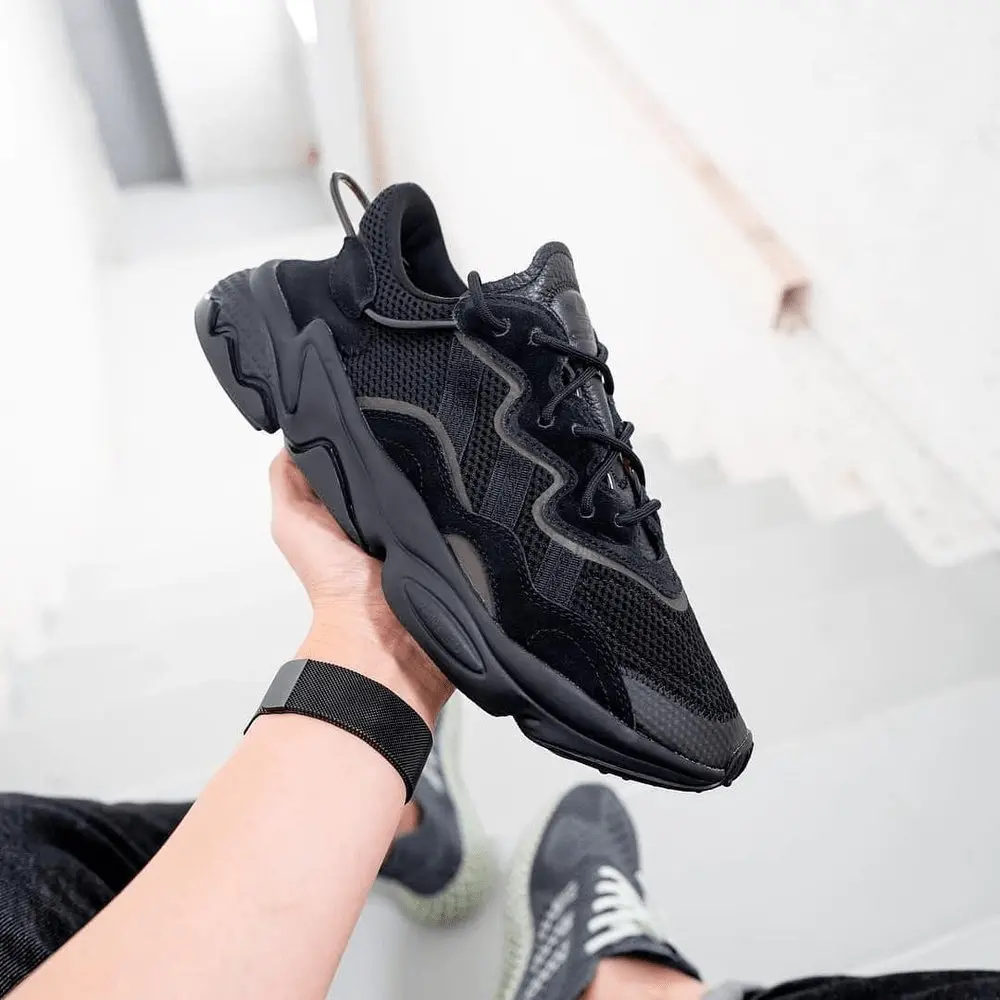 Alternative view of Giày Adidas Ozweego Black Carbon EE6999