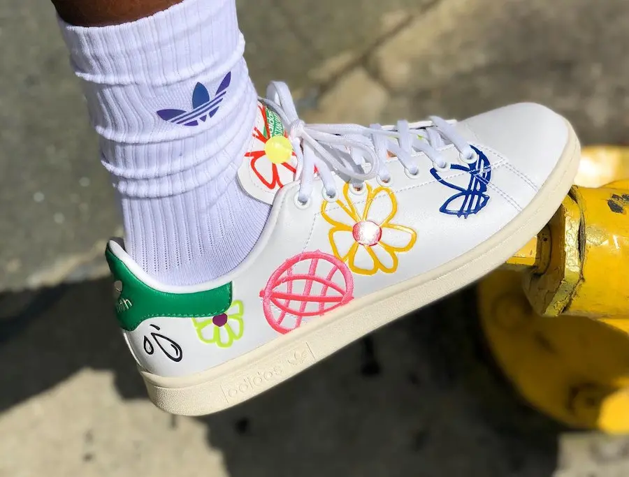 Giày Adidas Wmns Stan Smith 'Large Doodles' FX5653 - Ảnh 3