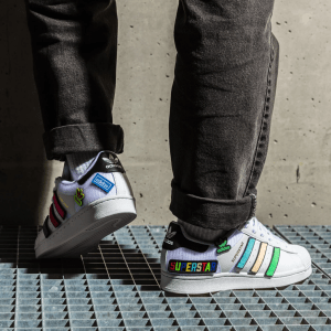 Alternative view of Giày Adidas Superstar Junior 'Multicolor' Q47342