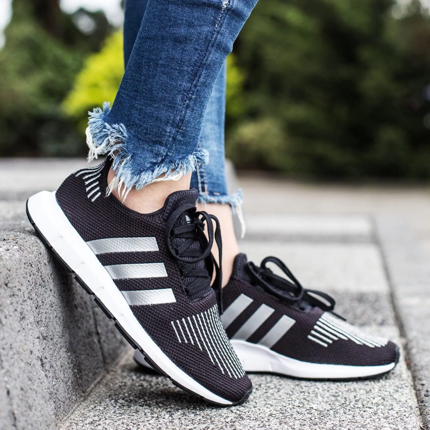 Giày Adidas Swift Run 'Core Black' CQ2597 - Ảnh 6