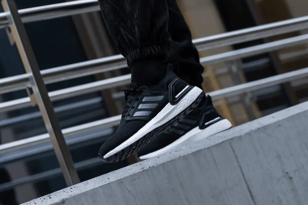 Alternative view of Giày Adidas Wmns UltraBoost 20 'Core Black' EG0714