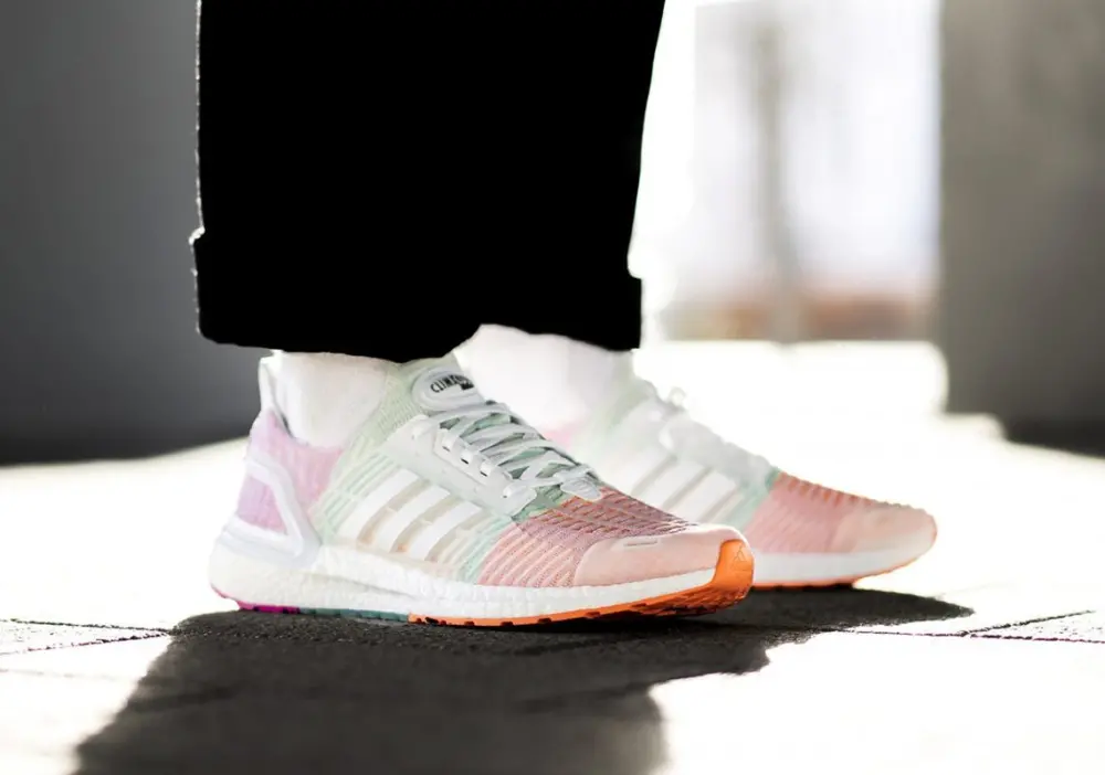 Alternative view of Giày Adidas UltraBoost DNA CC_1 'White Screaming Orange' FZ2542