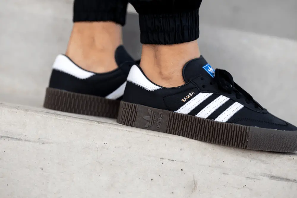 Alternative view of Giày Adidas Sambarose 'Black White Gum' B28156