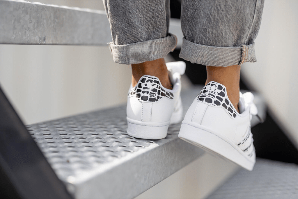 Giày Adidas Wmns Superstar 'Animal Print' FV3452 - Ảnh 3