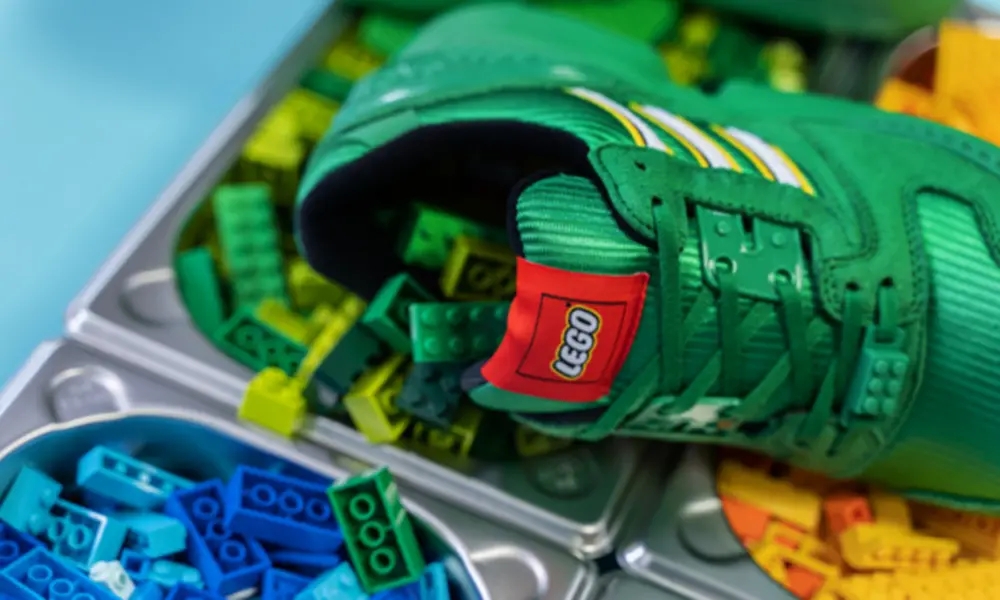 Alternative view of Giày Adidas LEGO x ZX 8000 Green GZ8208
