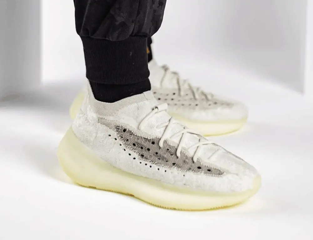 Alternative view of Giày Adidas Yeezy Boost 380 'Calcite Glow' GZ8668