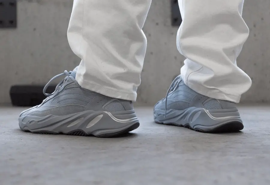 Giày Adidas Yeezy Boost 700 V2 'Hospital Blue' FV8424 - Ảnh 5
