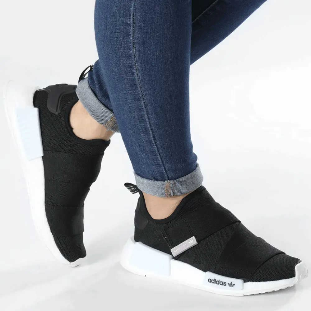 Alternative view of Giày Adidas NMD R1 'Core Black' GW5698