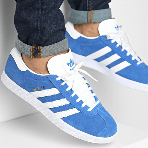Alternative view of Giày Adidas Gazelle 'Blue Cloud White Gold Metallic' GX2207