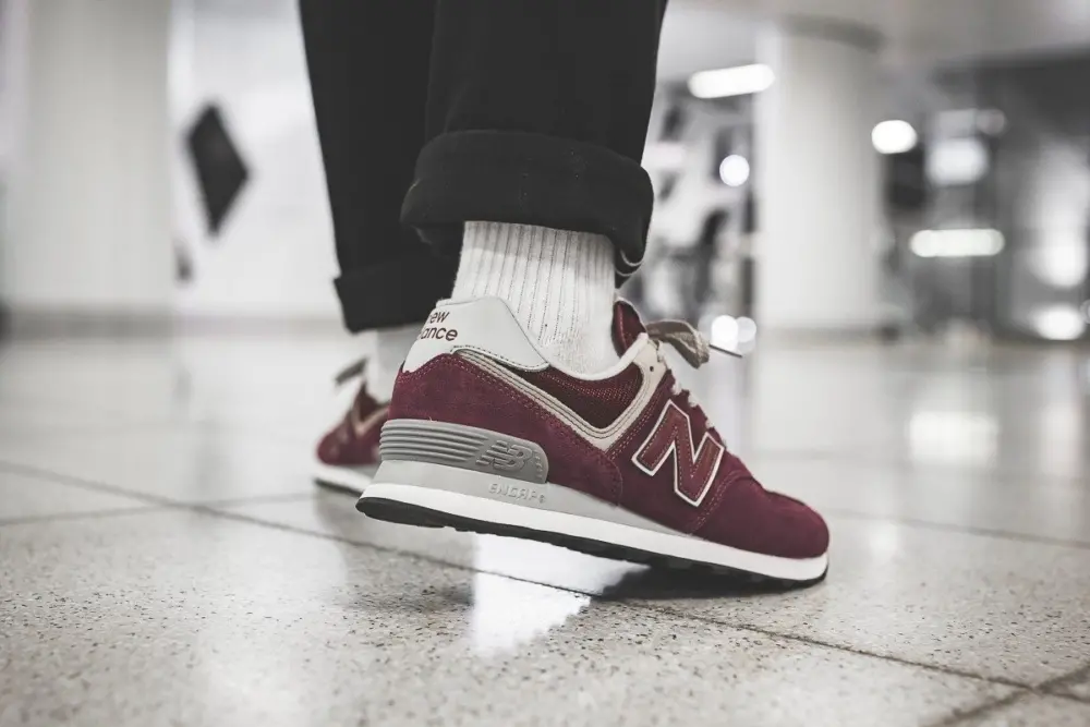 Giày New Balance 574 'Burgundy' WL574ER - Ảnh 3