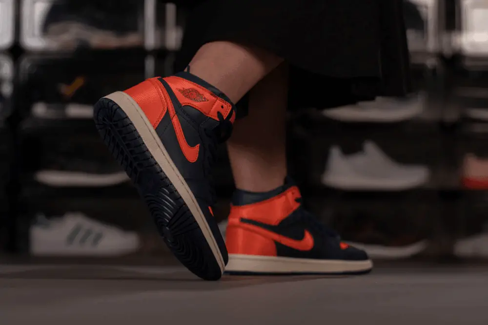 Giày Nike Wmns Air Jordan 1 Retro High 'Blue Void' AH7389-408 - Ảnh 4