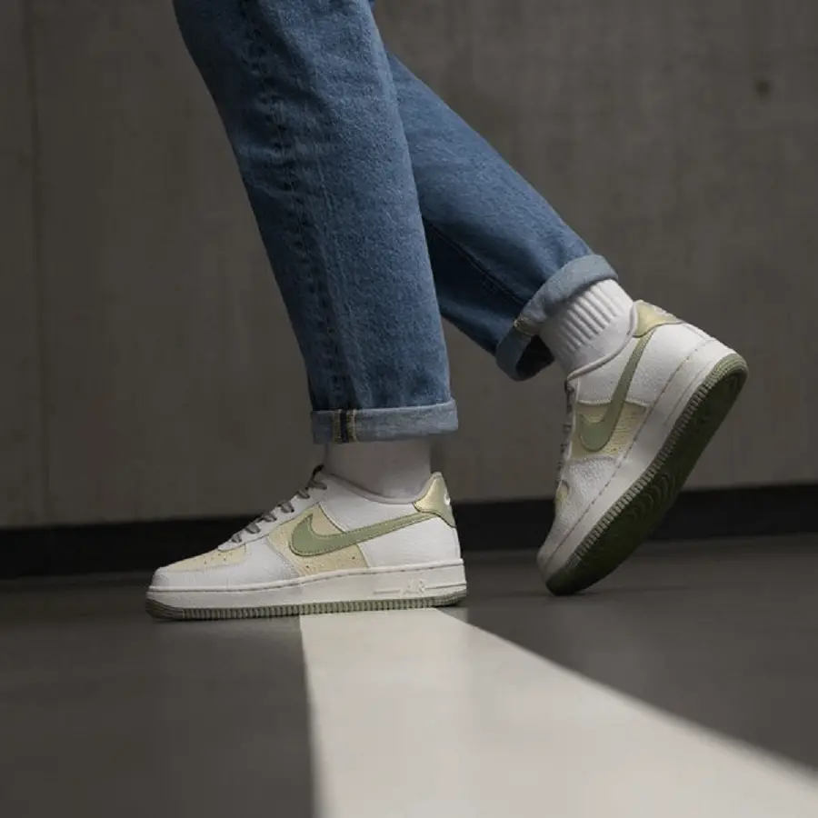 Alternative view of Giày Nike Air Force 1 Low Summit ‘White Honeydew’ DQ0360-100