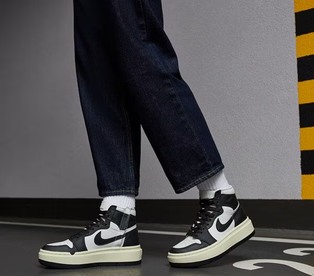 Giày Nike Air Jordan 1 Elevated High ‘White Black’ DN3253-100 - Ảnh 4