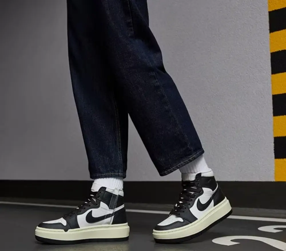 Giày Nike Air Jordan 1 Elevated High ‘White Black’ DN3253-100 - Ảnh 4