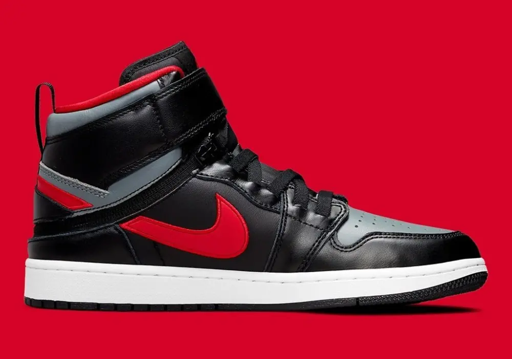 Alternative view of Giày Nike Air Jordan 1 High FlyEase GS 'Smoke Grey Gym Red' DC7986-006
