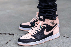 Alternative view of Giày Nike Air Jordan 1 Retro High OG GS 'Crimson Tint' 575441-081