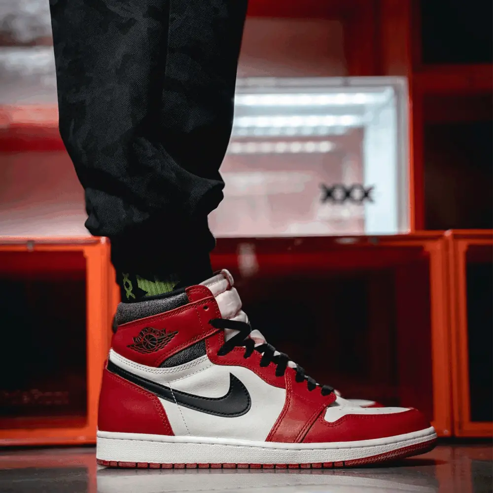 Alternative view of Giày Nike AIr Jordan 1 Retro High OG 'Lost And Found' DZ5485-612