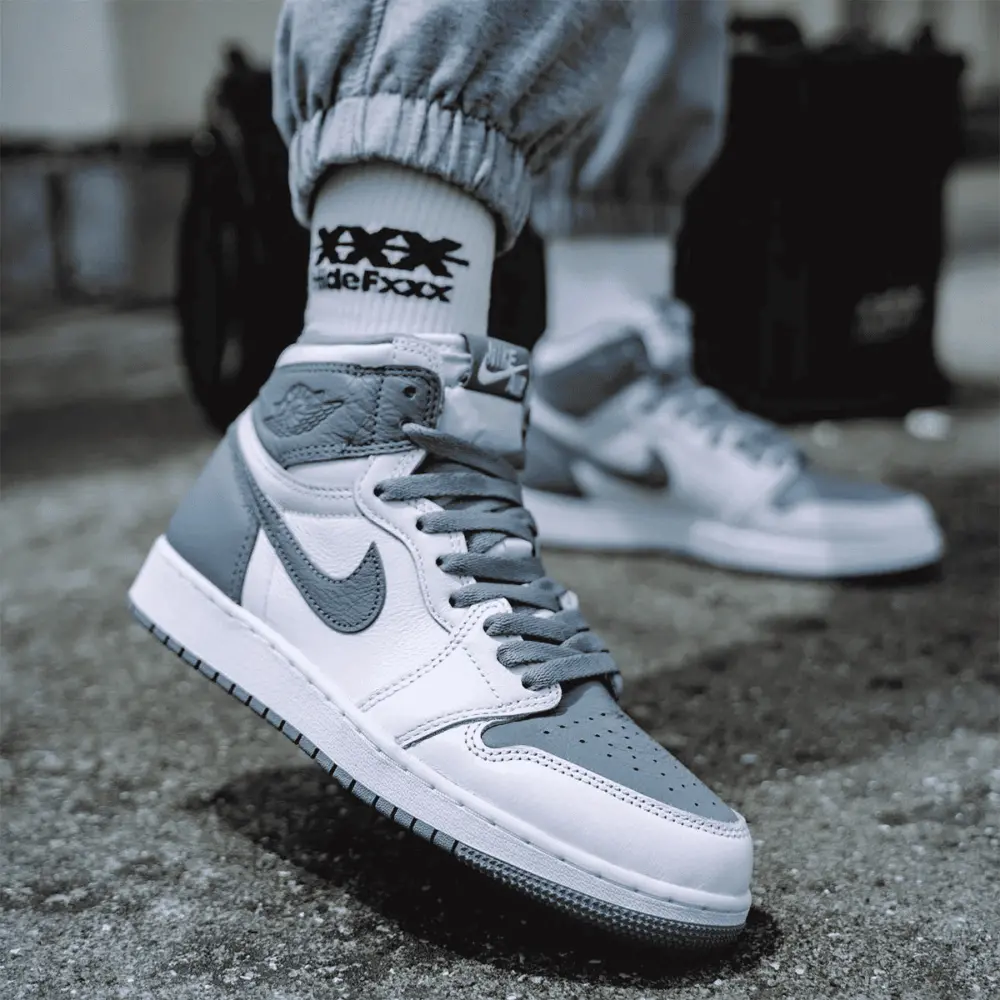Giày Nike Air Jordan 1 Retro High OG 'Stealth' 575441-037 - Ảnh 4