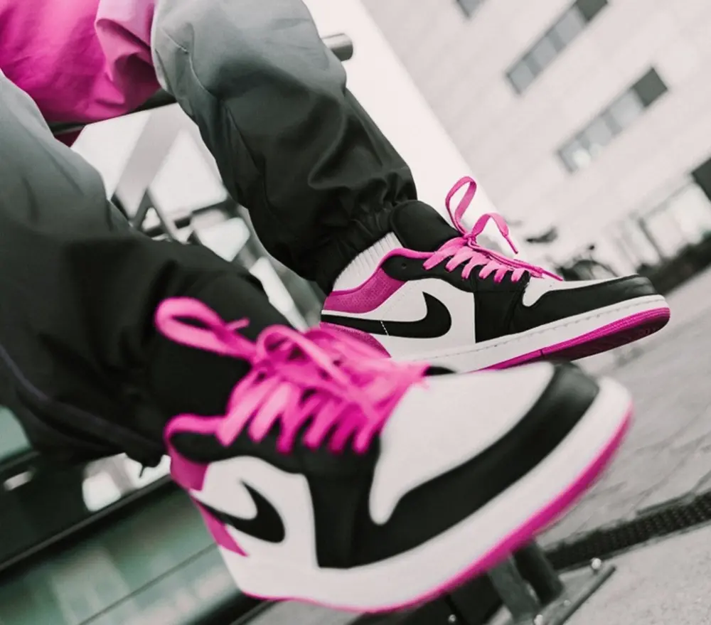 Alternative view of Giày Nike Air Jordan 1 Low Black Active Fuchsia CK3022-005