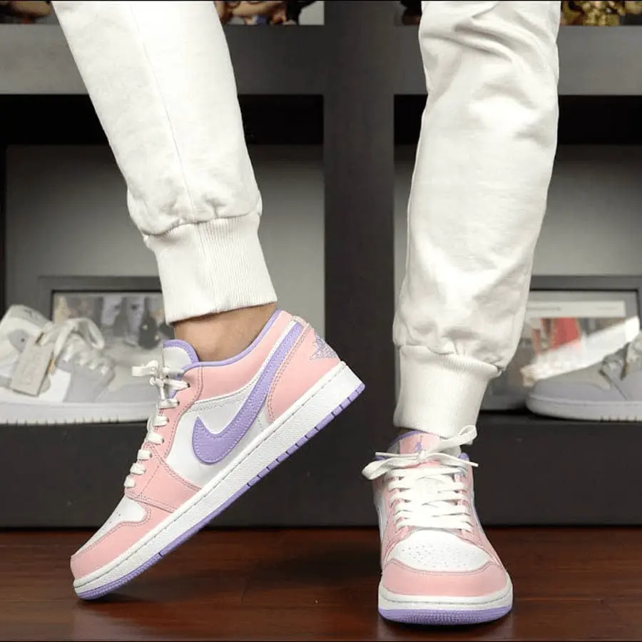 Giày Nike Air Jordan 1 Low SE GS 'Arctic Punch' CV9844-600 - Ảnh 5