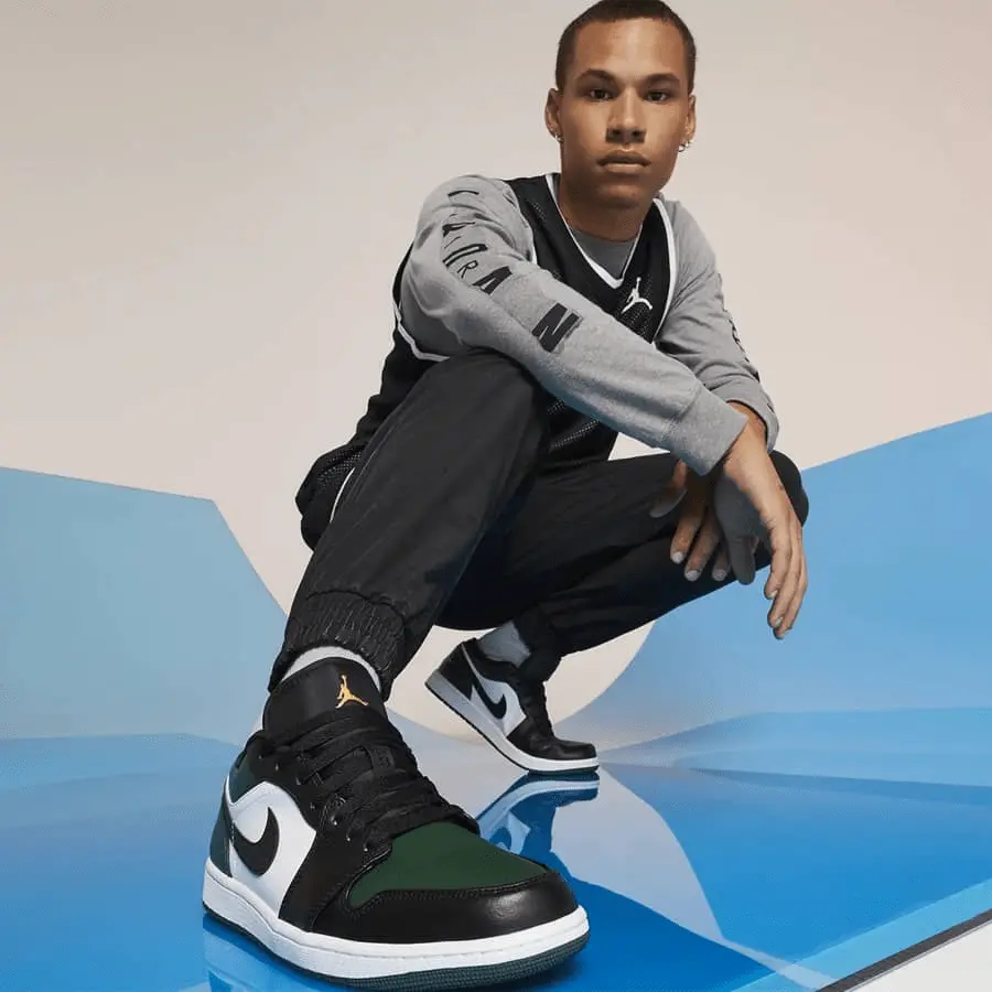 Alternative view of Giày Nike Air Jordan 1 Low 'Green Toe' 553558-371