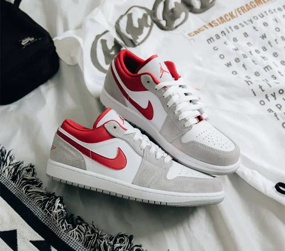 Giày Nike Air Jordan 1 Low SE 'Light Smoke Grey Gym Red' DC6991-016 - Ảnh 4
