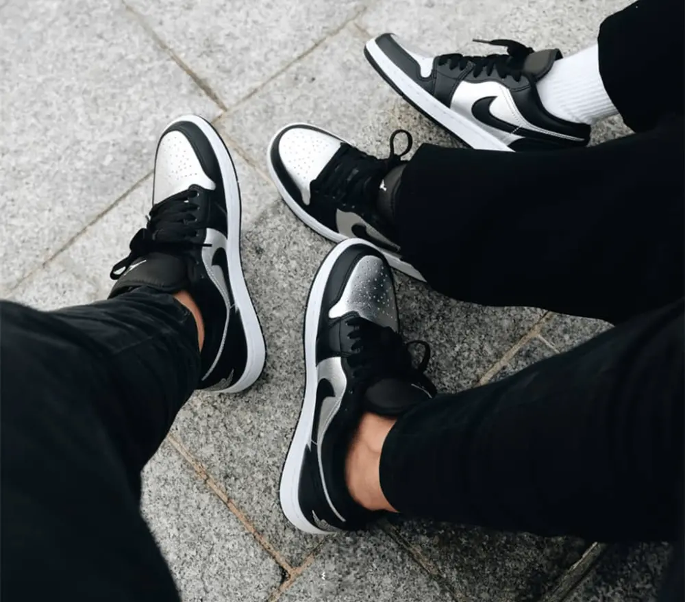 Giày Nike Air Jordan 1 Low SE 'Black Metallic Silver' DA5551-001 - Ảnh 5