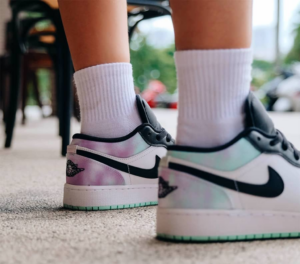 Alternative view of Giày Nike Air Jordan 1 Low Tie Dye White Black Tea DM1199-100