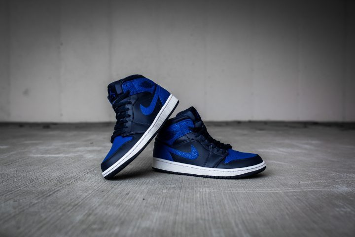 Giày Nike Air Jordan 1 Mid 'Obsidian Game Royal' 554724-412 - Ảnh 5