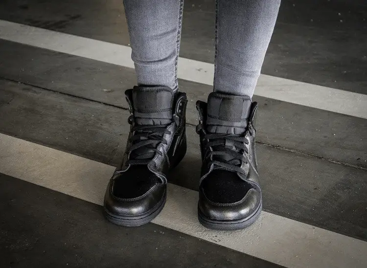 Giày Nike Air Jordan 1 Retro Mid Black 554725-030 - Ảnh 5