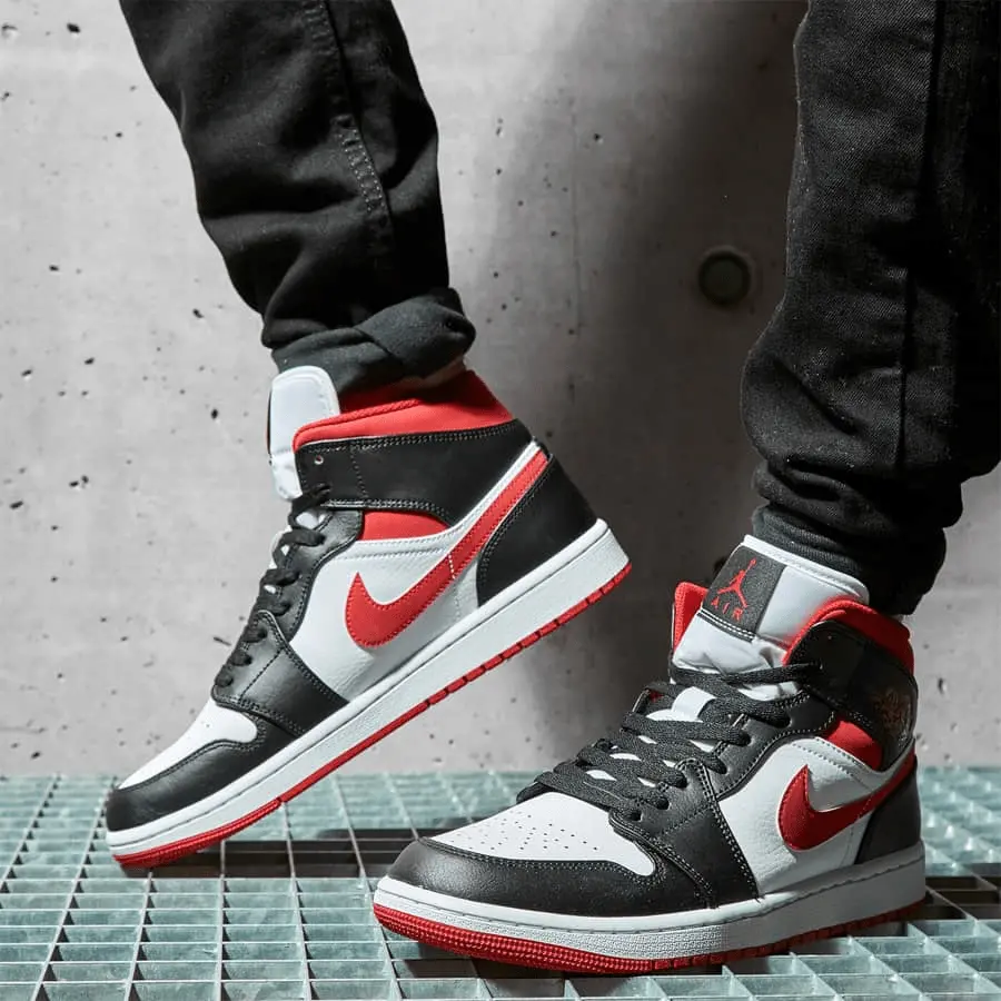 Giày Nike Air Jordan 1 Mid 'Metallic Red' 554724-122 - Ảnh 6