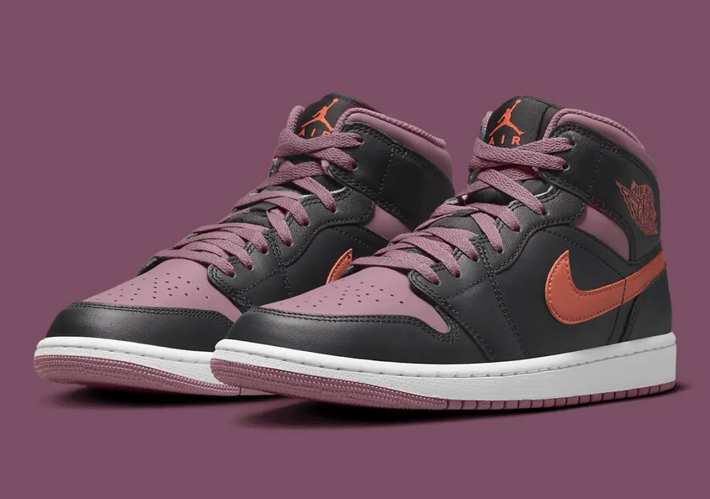 Alternative view of Giày Nike Air Jordan 1 Mid SE ‘Black Sky J Mauve’ FB9911-008