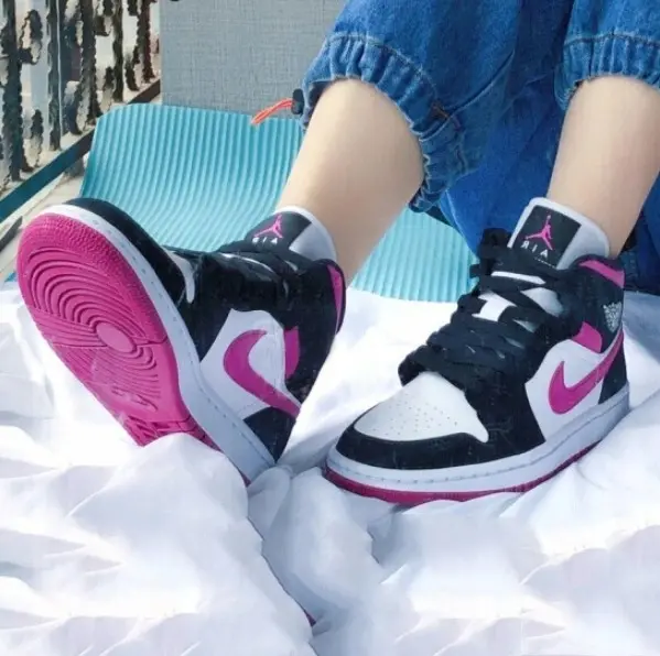 Giày Nike Air Jordan 1 Mid ‘Cactus Flower’ BQ6472-005 - Ảnh 3