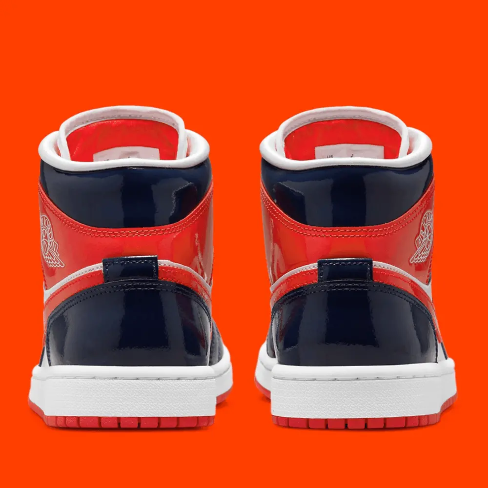 Giày Nike Wmns Air Jordan 1 Mid 'Champ Colors' DJ5984-400 - Ảnh 4