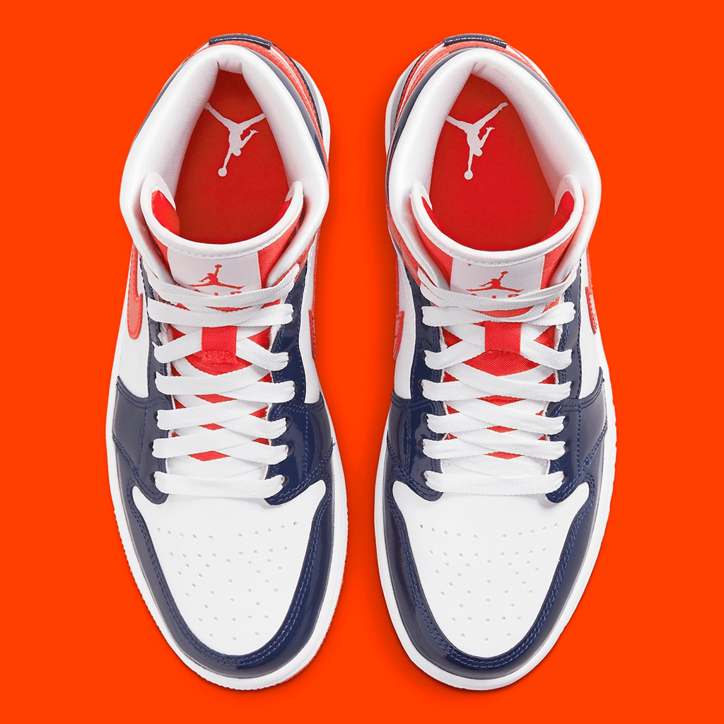 Giày Nike Wmns Air Jordan 1 Mid 'Champ Colors' DJ5984-400 - Ảnh 2