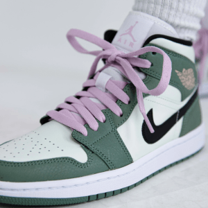 Alternative view of Giày Nike Wmns Air Jordan 1 Mid SE 'Dutch Green' CZ0774-300