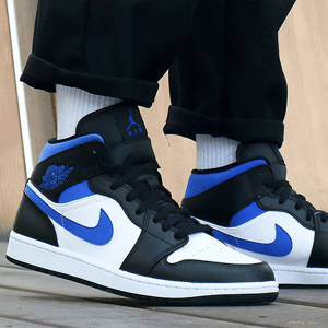 Alternative view of Giày Nike Air Jordan 1 Mid 'Game Royal' 554724-140