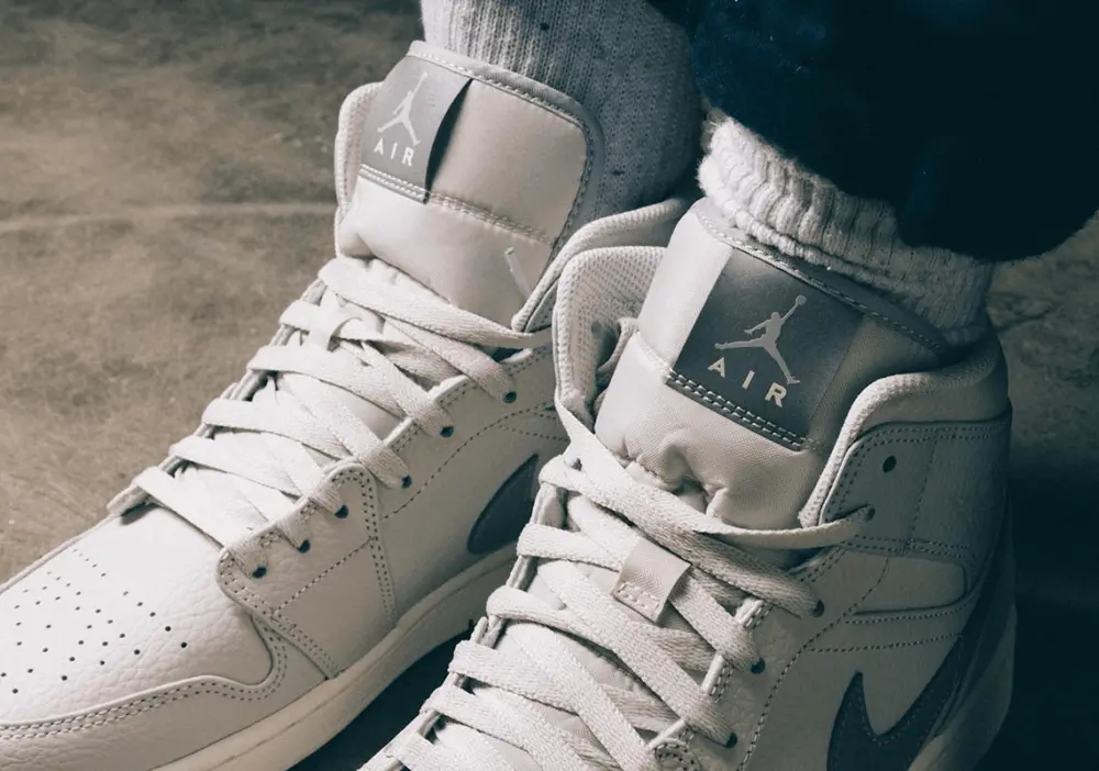 Giày Nike Air Jordan 1 Mid Retro SE 'Grey Fog' 852542-003 - Ảnh 5