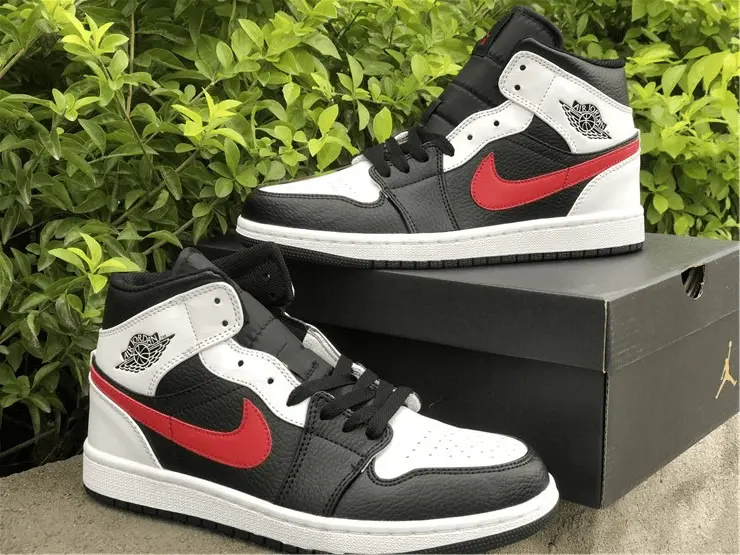 Giày Nike Air Jordan 1 Mid GS 'Chile Red' 554725-075 - Ảnh 5