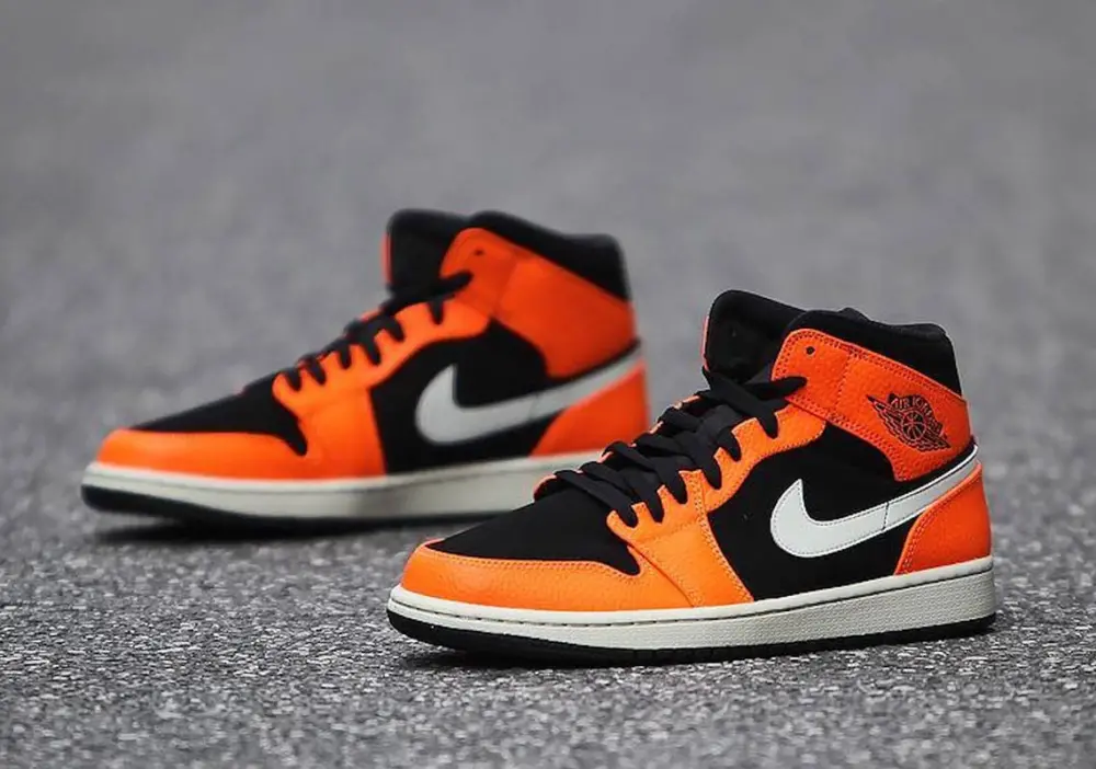 Giày Nike Air Jordan 1 Mid Black Cone 554724-062 - Ảnh 5