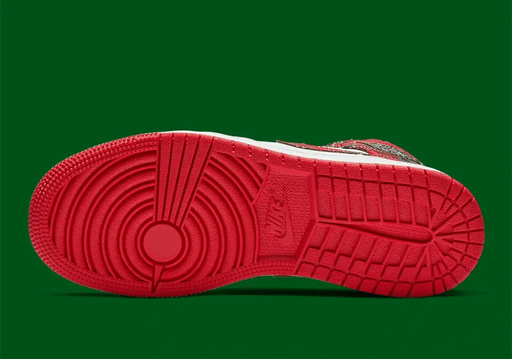 Giày Nike Air Jordan 1 Retro Mid GS 'Bad Santa' 554725-607 - Ảnh 3