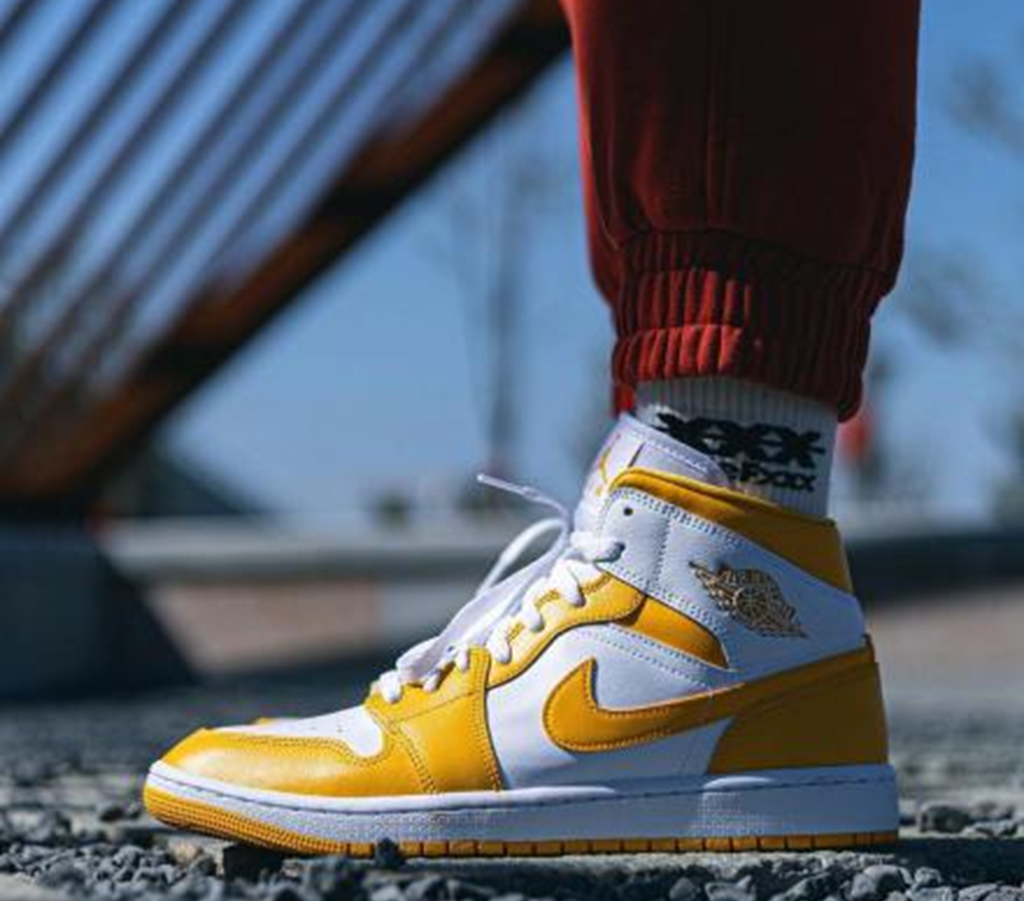 Giày Nike Air Jordan 1 Mid 'Pollen' BQ6472-117 - Ảnh 4