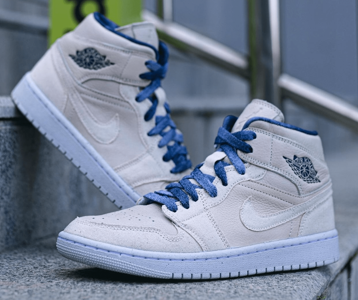 Giày Nike Air Jordan 1 Mid SE 'Sanddrift' DM9126-104 - Ảnh 5